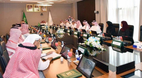 REDF CEO Mansour bin Madi and SRC CEO Fabrice Susini signed an agreement in the presence of Minister of Municipal and Rural Affairs and Housing and Chairman of the Board of Directors of REDF Majid Bin Abdullah Al-Hogail.