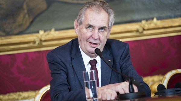 Český prezident Miloš Zeman opouští Unii islámských soudů uprostřed politické patové situace