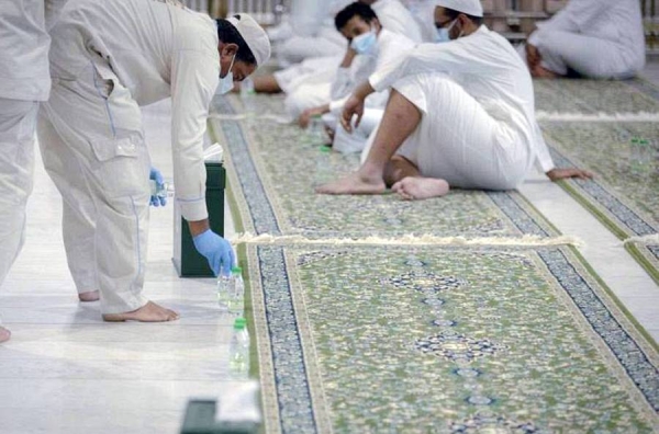 The General Presidency for the Affairs of the Two Holy Mosques has distributed more than 1,205,600 liters of Zamzam water at the Grand Mosque during the first quarter of the year 1443 A.H.