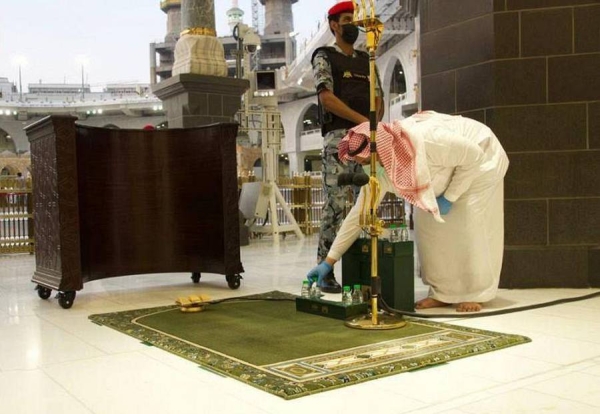 The General Presidency for the Affairs of the Two Holy Mosques has distributed more than 1,205,600 liters of Zamzam water at the Grand Mosque during the first quarter of the year 1443 A.H.