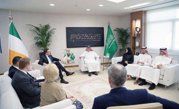 Minister of Commerce and Chairman of the Board of Directors of the General Authority of Foreign Trade Dr. Majid Bin Abdullah Al-Qasabi, met with Ireland's Deputy Prime Minister and Minister for Enterprise, Trade and Employment Leo Varadkar during the latter’s and his accompanying delegation visit to Saudi Arabia.
