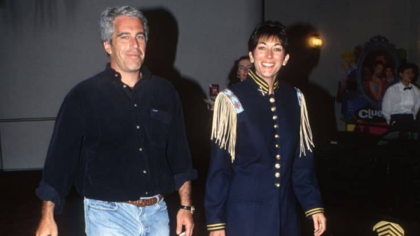 Jeffrey Epstein and Ghislaine Maxwell in New York City in June 1995. Maxwell's high-profile is expected to last six weeks.