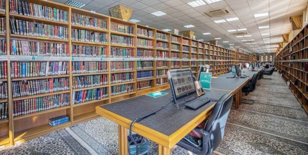 The Prophet’s Mosque library, affiliated with the General Presidency for the Affairs of the Two Holy Mosques, is considered one of the most important places that visitors of the Prophet’s Mosque are keen to visit.