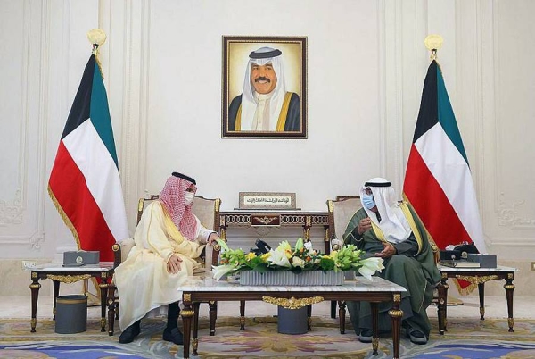 The message was handed over by Minister of Foreign Affairs Prince Faisal Bin Farhan Bin Abdullah during a meeting with Deputy Emir and Crown Prince Sheikh Mishal Al-Ahmad Al-Jaber Al-Sabah of the State of Kuwait.