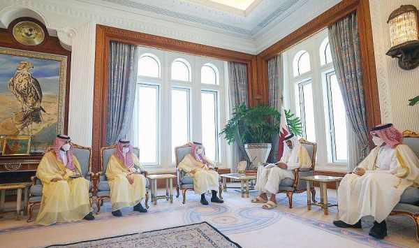 The message was handed over Sunday by Minister of Foreign Affairs Prince Faisal Bin Farhan Bin Abdullah during a meeting with the Emir of the State of Qatar at the Amiri Diwan.