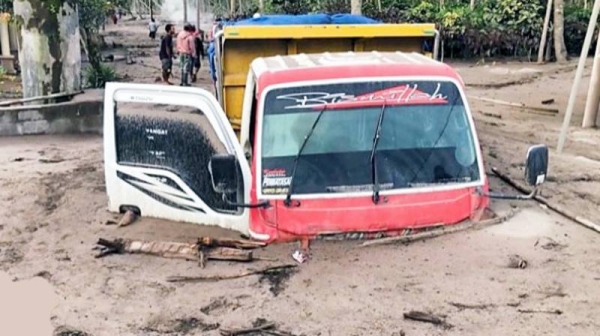 The aftermath of a volcanic eruption of the Semeru volcano in Indonesia's East Java province at the weekend, with the death toll climbing to 39.