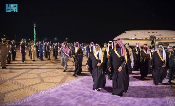 Heads of delegations arrive for the Gulf summit in Riyadh.