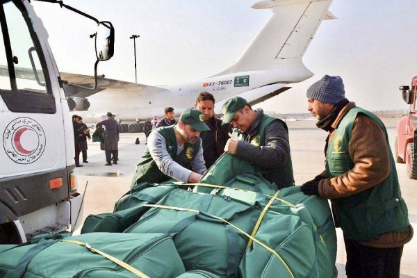 The fifth and sixth relief planes, within the Saudi aid airlift to support the Afghan people, dispatched by KSrelief arrived in Kabul Saturday carrying 65 tons and 746 kilograms of food and shelter, including 1,674 food baskets and 192 shelter bags.