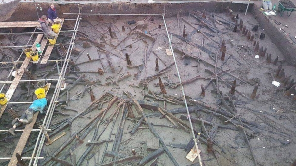 The very well-preserved dwelling site at Must Farm in Cambridgeshire dates to around the time of the migration.