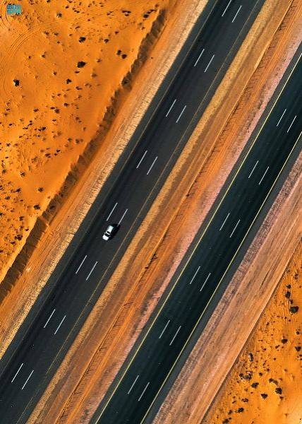 Hail-Al-Jawf expressway is considered one of the most important highways in the Hail region, as it is the catalyst for the trade exchange movement between Saudi Arabia and its neighboring countries.