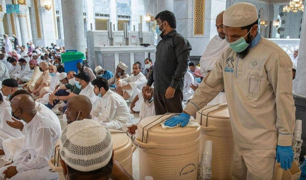 The authorities deployed more than 4,000 workers for sanitization operations in the Holy Mosque in Makkah.