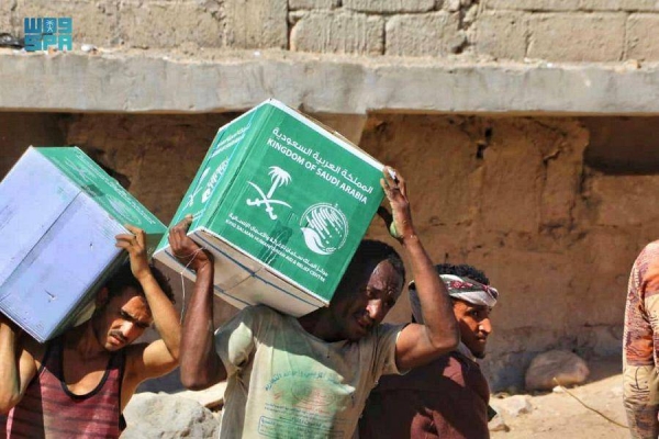 KSrelief distributed food baskets to people affected by floods in River Nile State, Sudan.