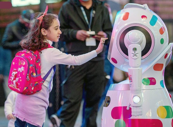 Boulevard Riyadh City Zone, one of the 2021 Riyadh Season Zones, has attracted visitors through launching 15 robots that speak the slang Arabic of Saudi Arabia.