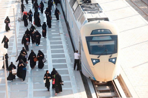 Railway to raise Saudi staff to 100,000, including women drivers