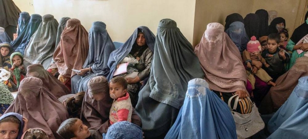 Women at the UNICEF-supported Mirza Mohammad Khan clinic in Afghanistan. — courtesy UNICEF/Alessio Romenzi