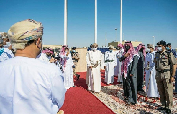 Minister of Interior Prince Abdulaziz Bin Saud Bin Naif and Omani Interior Minister Sayyid Hamoud Bin Faisal Al Busaidi inspected Monday the Empty Quarter border intersection connecting Saudi Arabia and Oman.