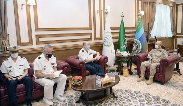 Chief of General Staff Gen. Fayyadh Bin Hamed Al-Ruwaili here Tuesday met with director general of the international development at the French Ministry of Armed Forces Thierry Carlier.