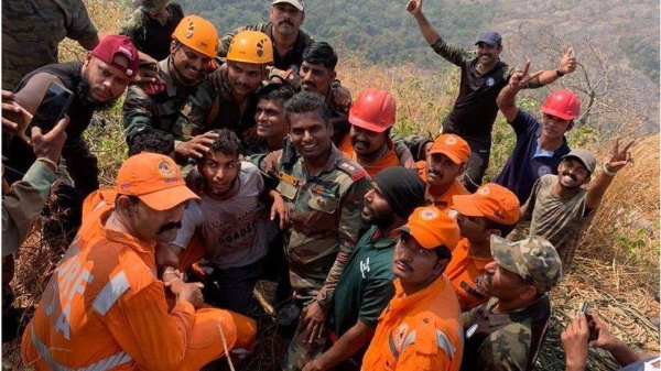 An Indian army team rescued the 23-year-old trekker.