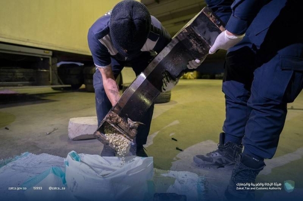 Saudi Customs foils two drug smuggling attempts