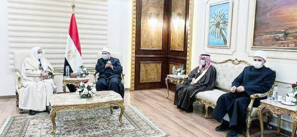 Minister of Islamic Affairs, Call and Guidance Sheikh Dr. Abdullatif Bin Abdulaziz Al Al-Sheikh has discussed with Egyptian Minister of Endowments Dr. Muhammad Mukhtar Jumaa, a number of issues of common interest in the religious field.