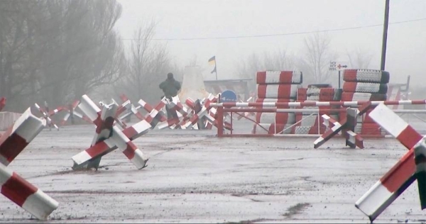Western leaders on Saturday stepped up their warnings over the prospect of a Russian invasion of Ukraine, whose border was being secured.