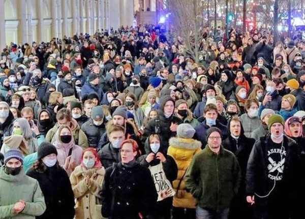 Anti-war protest St. Petersburg.