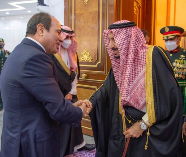 King Salman welcomes Egyptian President