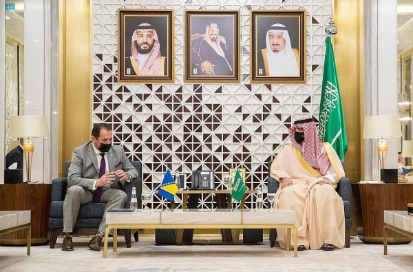  Minister of Interior Prince Abdulaziz Bin Saud Bin Naif received on Thursday Bosnian Security Minister Dr. Selmo Cikotić.