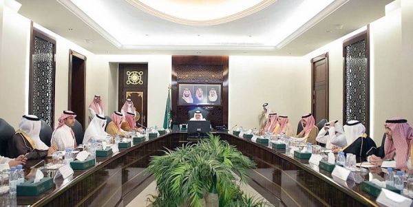 Prince Khaled Al-Faisal, advisor to the Custodian of the Two Holy Mosques, governor of Makkah Region, chaired a meeting in Jeddah to discuss plans and mechanisms for transforming the Makkah region into a smart region.
