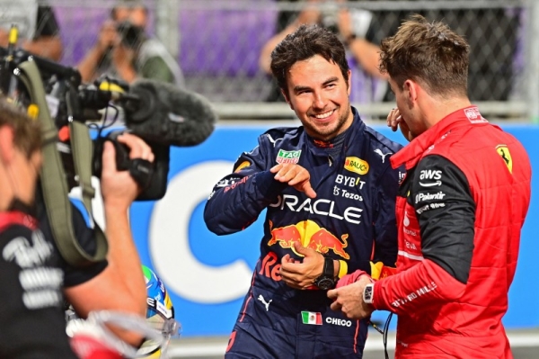 Sergio Perez claimed a first career pole with a scintillating last-gasp effort in a dramatic qualifying session in Saudi Arabia. (@F1)