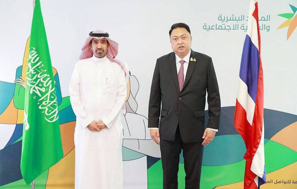 Minister of Human Resources and Social Development Eng. Ahmad Bin Sulaiman Al-Rajhi at the ministry’s headquarters in Riyadh Monday met with Thai Minister of Labor Suchart Chomklin.