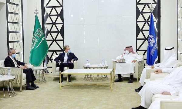 Prince Dr. Mamdouh Bin Saud Bin Thunayan, president of the Islamic University of Madinah, received here Monday French Ambassador to Saudi Arabia Ludovic Pouille and French Consul General in Jeddah Mostafa Mihraje