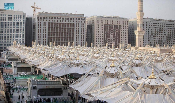 Convertible umbrellas provide shade to 228,000 worshippers in Prophet’s Mosque
