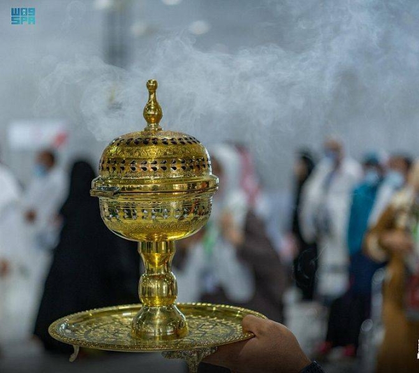 Fragrance and incense are the first sensory perceptions that visitors of the Grand Mosque have as the holy site is systematically scented during the holy month of Ramadan.