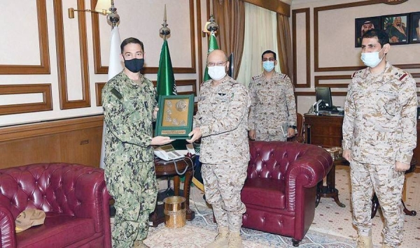 The Chief of General Staff of Saudi Arabia Lt. Gen. Fayyad Bin Hamed Al-Ruwaili received at the headquarters of the General Staff here Tuesday the Commander of the US Central Naval Forces Command Lt. Gen. Charles Cooper, currently on a visit to the Kingdom.