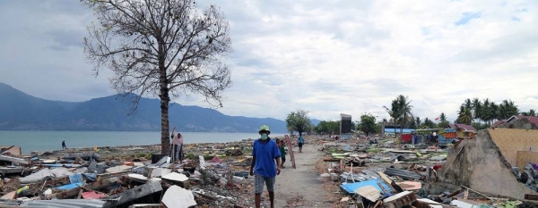 When natural disasters strike volunteers are often at the forefront of the response in Indonesia. — courtesy OCHA/Anthony Burke