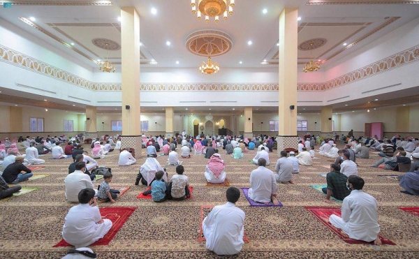 Ministry directs to prepare mosques, outdoor chapels to receive worshipers on Eid Al-Fitr