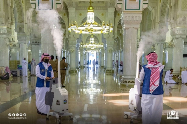 Preparations  for 27th night of Ramadan makes Grand Mosque most sterilized place in world