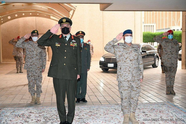 Saudi, Jordanian Chiefs of Staff discuss military cooperation