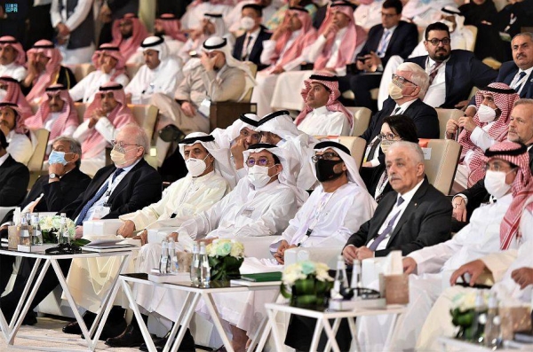 Minister of Education Dr. Hamad Al-Sheikh Sunday inaugurated the International Conference and Exhibition for Education (ICEE 2022 at the Riyadh International Convention and Exhibition Center. It is being organized by the Ministry of Education between May 8 and 11, 2022, with the participation of ministers, educational experts and more than 260 global and local universities and educational institutions from 23 countries.