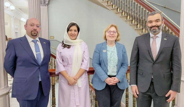 Minister of Communications and Information Technology Eng. Abdullah Al-Swaha meets US officials in presence of Ambassador to US Princess Reema Bint Bandar.