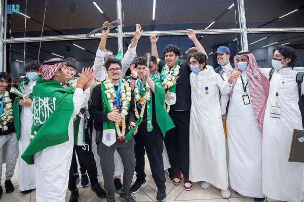 ISEF 2022: Saudi winners accorded a rousing welcome at Riyadh airport