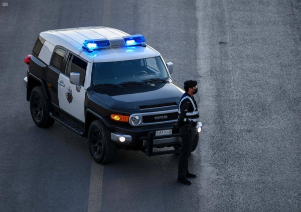 The Public Security called on the public to report the authorities in the event of any violations of the residency, labor and border security regulations through the number 911 in Makkah and Riyadh regions and through 999 in all other regions of the Kingdom.