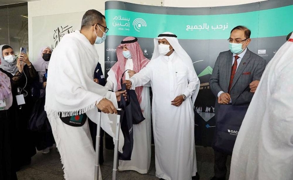 The Ministry of Hajj and Umrah welcomes pilgrims from Bangladesh at the King Abdulaziz International Airport in Jeddah on Sunday.