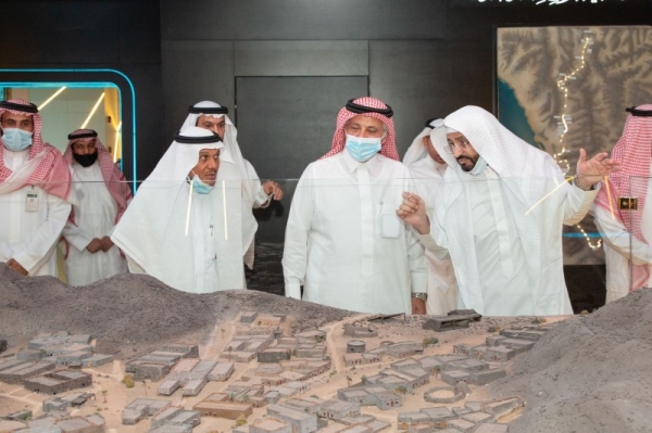 Minister of Commerce and Acting Minister of Media Dr. Majid Al-Qasabi has visited the International Exhibition and Museum of the Prophet's Biography and Islamic Civilization in Madinah.