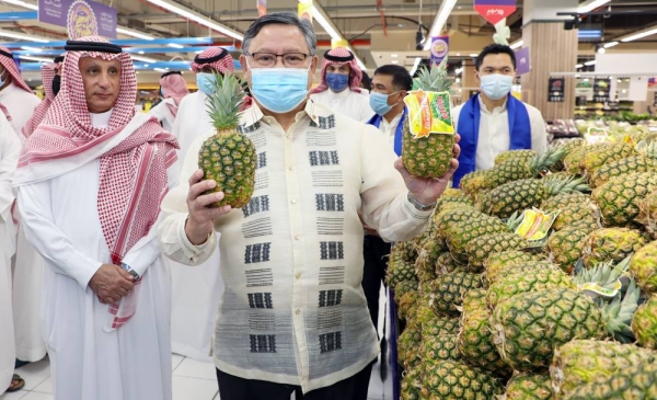 A grand retail festival of the best-loved Filipino brands of culinary products and specialty personal hygiene products was inaugurated under the banner of Pinoy Fiesta at the LuLu Hypermarket in Riyadh Avenue Mall by Philippines Ambassador Adnan Villaluna Alonto. 