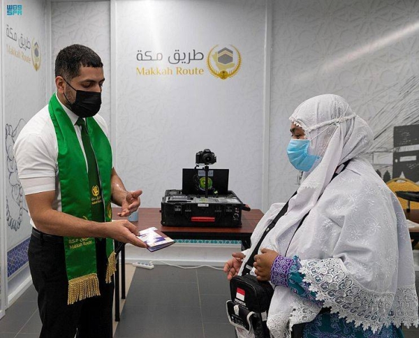 Makkah Route: Indonesian pilgrims excited to find Saudi passport employees speaking their language