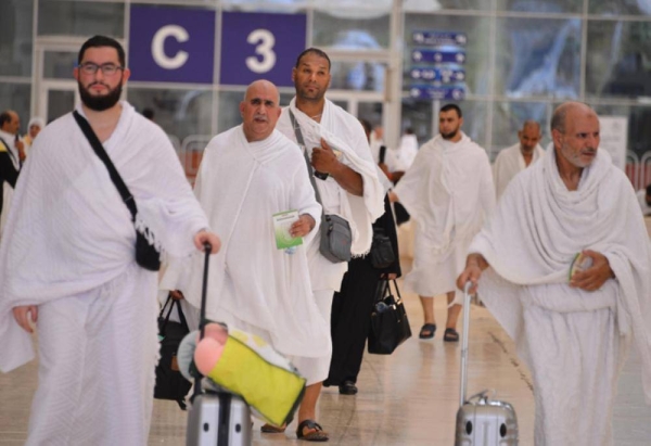 Ministry of Hajj and Umrah has revealed in a statement thatt 15 items are prohibited for pilgrims to carry when traveling by plane to perform Umrah.