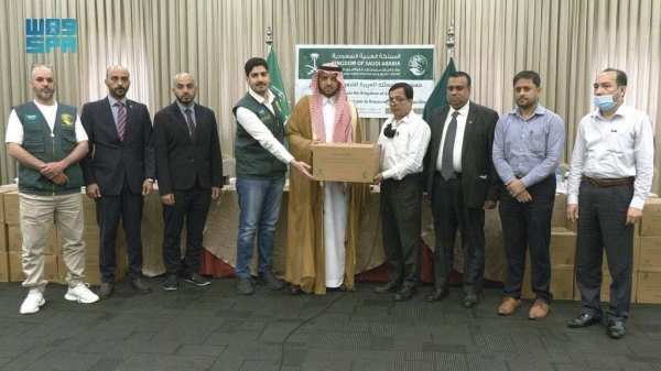 Saudi Ambassador to Bangladesh Issa Al-Duheilan delivered the gift to Assistant Undersecretary of the Disaster and Relief Administration Muneir Al-Zaman, in the presence of several officials from both sides at the Saudi Embassy in Dhaka.