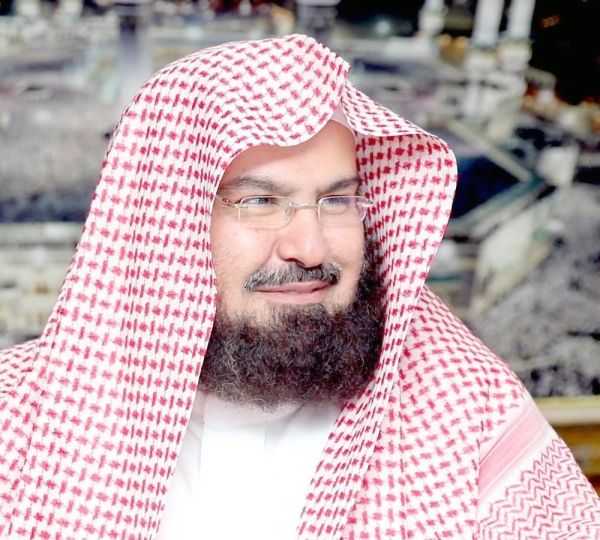 Dr. Al-Sudais launches campaign “In Your Languages, We Welcome You”